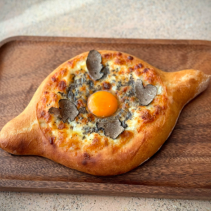 Adjarian khachapuri with Truffle